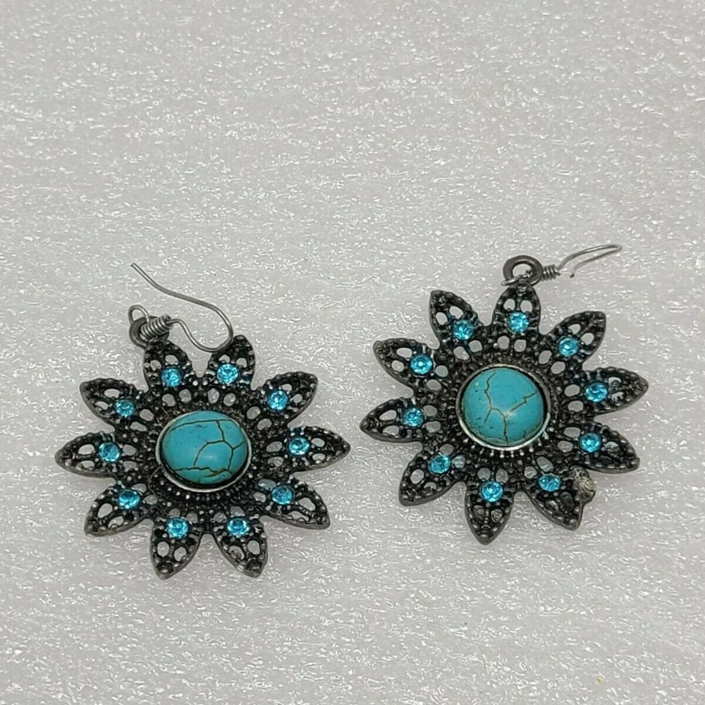 Vintage Silver Tone Faux Turquoise Flower Earrings